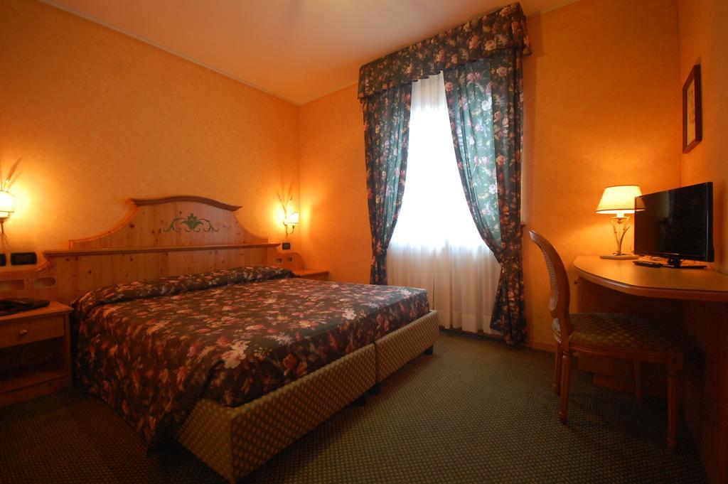 Chalet Fiocco Di Neve Пинцоло Экстерьер фото